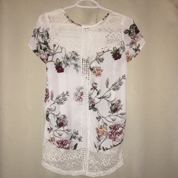 Kismet floral top - Picture 2 of 7